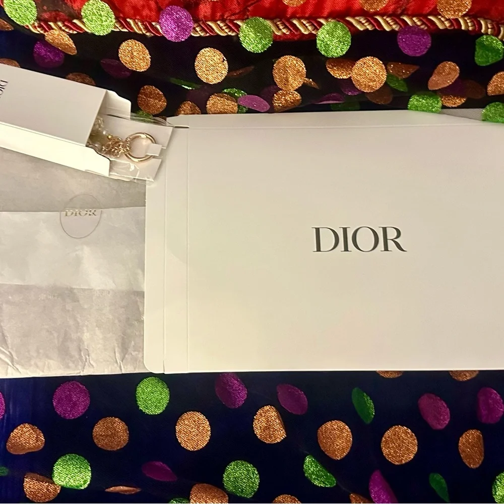 Bundled Dior Raffia Wristlet Clutch &  Limited Edition Bag Charm Phone Key Ring - Picture 7 of 10